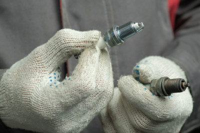 The Pros & Cons Of Hotter Vs. Colder Spark Plugs
