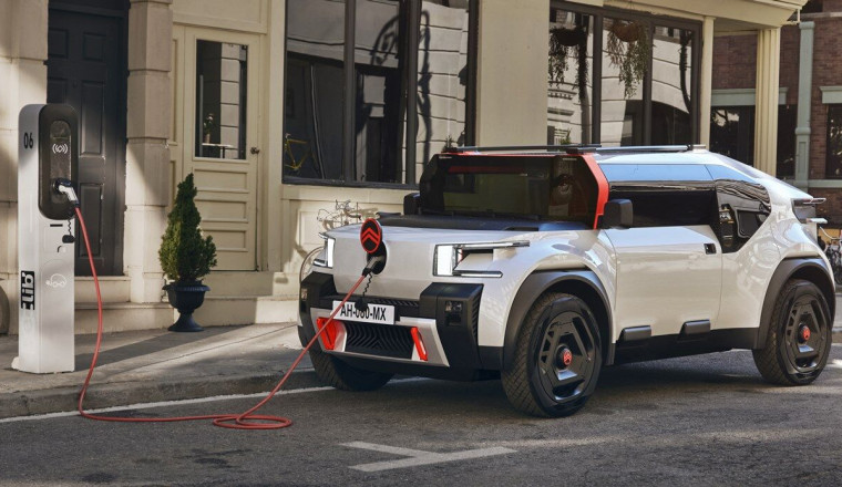 Citroën Oli: Shaking Up EVs with Light, Simple, Affordable Vision