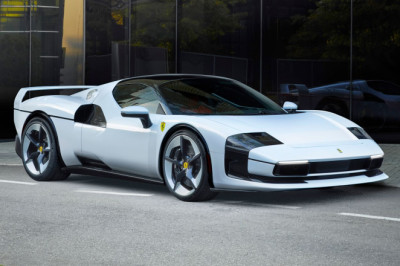 Ferrari unveils One-Off tribute to 'legendary' F40