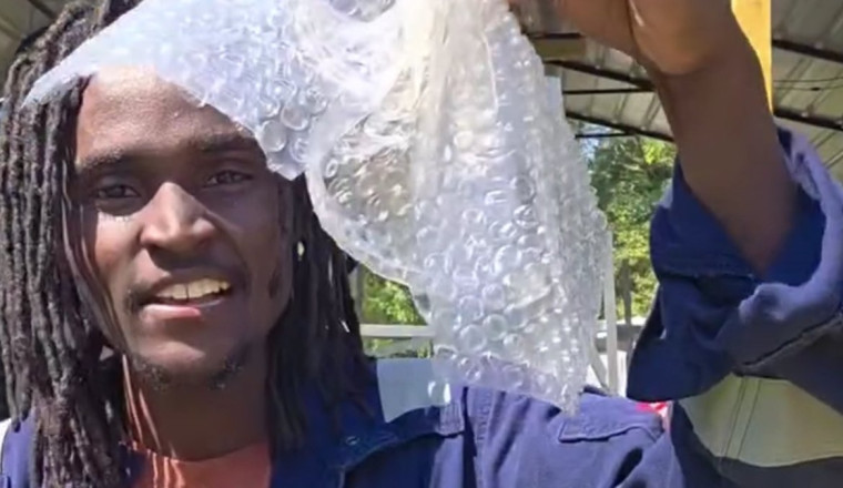 This Guy Is Making DIY ‘Gasoline’ Using Old Plastic and Solar Power