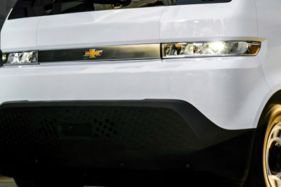 GM Kills Electric Van Leaving Over 1,000 Canadian Workers In Limbo