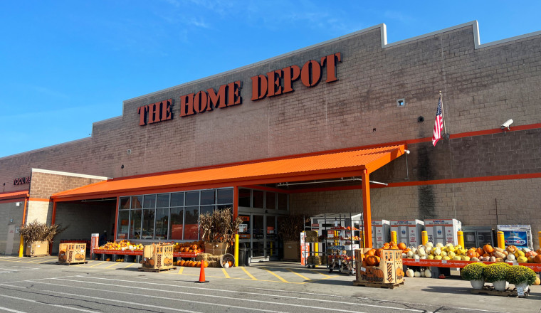 Home Depot Will Let You Park Overnight In Your RV, But You Better Not Make A Mess