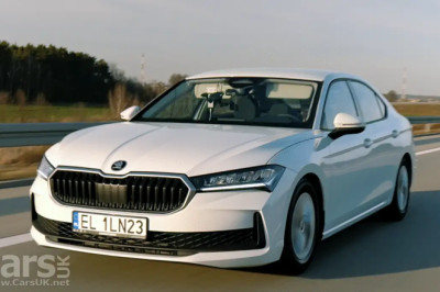 Skoda Superb sets WORLD RECORD for distance travelled on a single tank of fuel