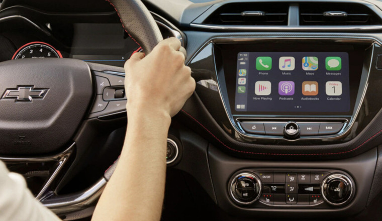 GM Will Eventually Drop Apple CarPlay And Android Auto From Every Model, Not Just EVs