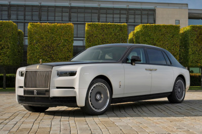 Rolls-Royce lays it on thick with 'magnum opus'