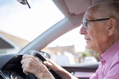 DVLA ‘do this’ reminder to older drivers - or risk £1,000 fine