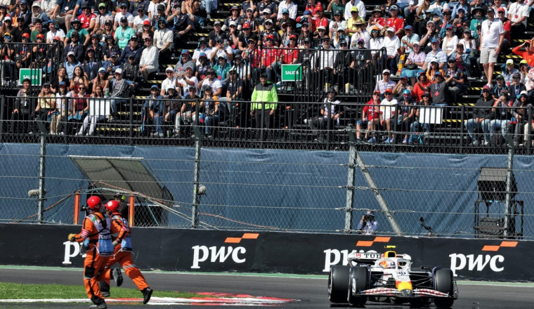 Fury over unseen marshal near-miss at F1's Mexican GP