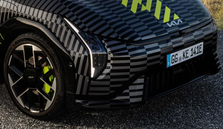 Here's Your First Look at Kia's Sporty EV4 GT