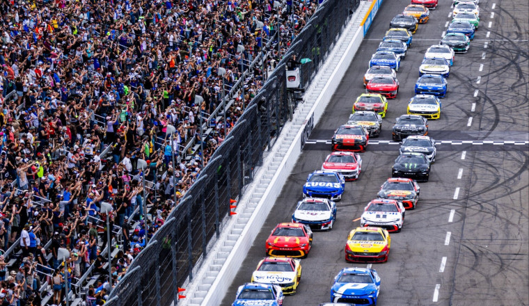 NASCAR starting grid and TV schedule for Martinsville Speedway