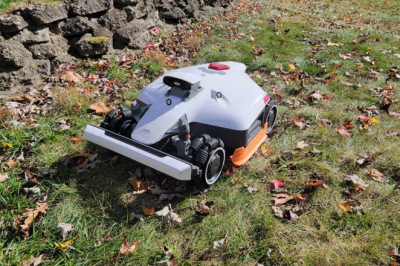 You Don’t Want a Self-Driving Lawnmower. You Want a Mowbot