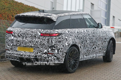 2027 Range Rover Sport SV Gets Porsche-Like Center Exhaust: Spy Shots