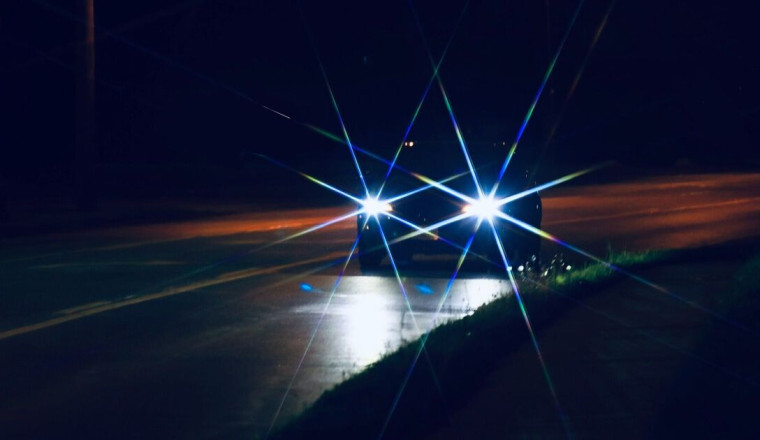 Drivers make 'dazzling' bright LED headlights law change demand