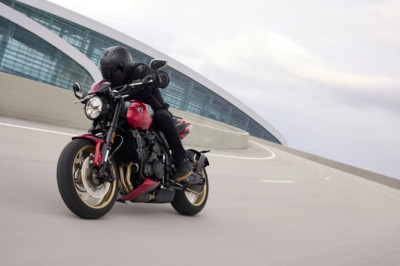 Triumph Unleashes the Trident 800: Middleweight Triple Roars into 2026