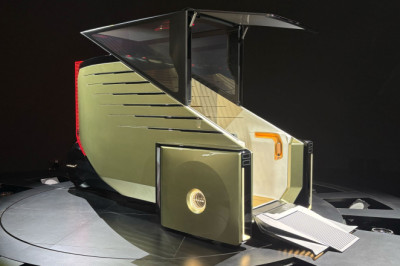 Lexus Micro LS revealed as self-driving luxury car for one