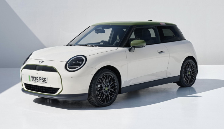 Paul Smith Mini Returns For New £32,705 Special Edition