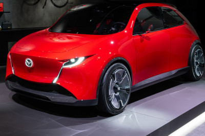 Mazda 2 is going to look VERY good