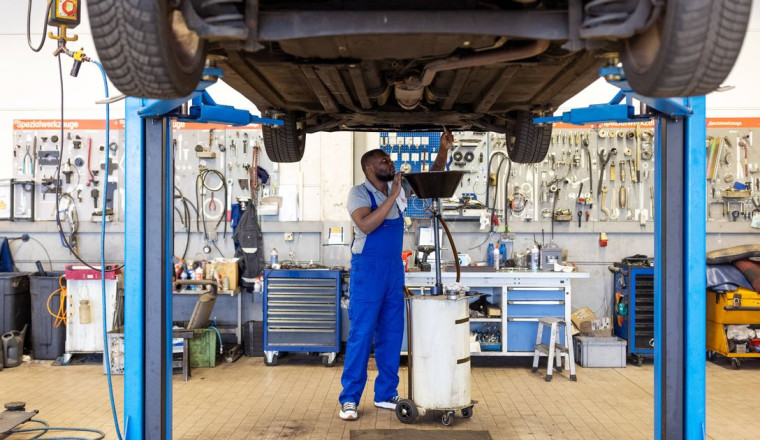 DVSA issues new alert to all drivers with 'don't wait' message and £1,000 fine