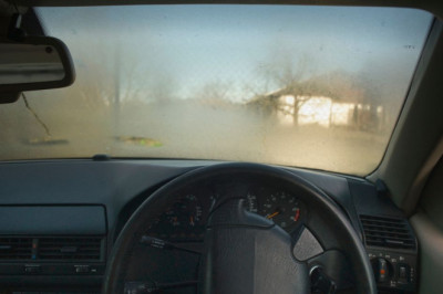 AA settles debate on whether hot or cold air is best for defogging car windscreen