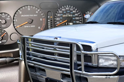 This Dodge Ram Is So Pristine, Its Cassette Player Still Thinks It’s 1997