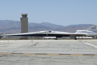 Experimental 'Quiet' Supersonic Prototype Achieves First Flight