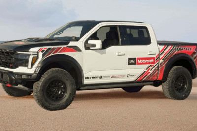 Ford Reveals F-150 Raptor R With 900+ HP. But You Can't Buy It (Yet)