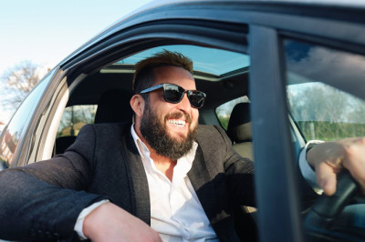 Men are more confident drivers than women but cause the most serious crashes, research suggests