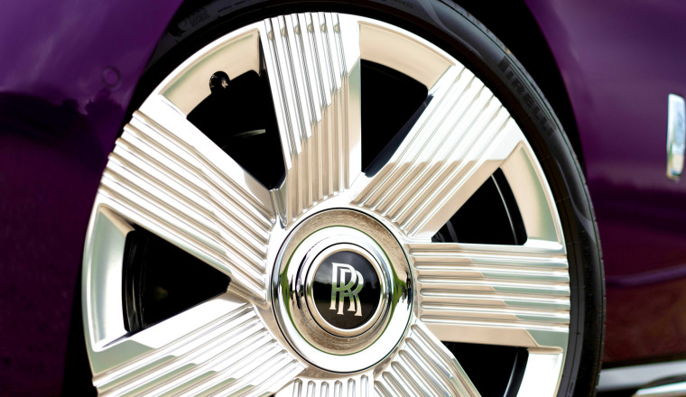 Even Rolls-Royce Is Now Doing EV Discounts Like It’s A Kia