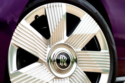 Even Rolls-Royce Is Now Doing EV Discounts Like It’s A Kia