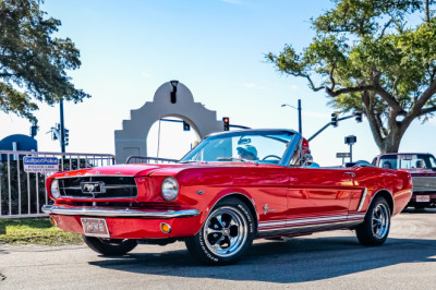 How Ford's Small-Block V8 Helped Shape The Muscle Car Era