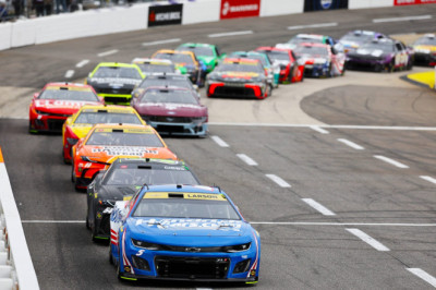 Rick Hendrick and Roger Penske ask not to be involved in the NASCAR lawsuit