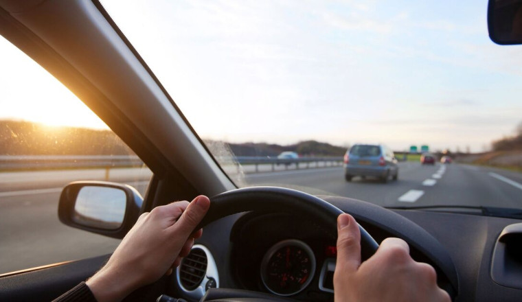 UK drivers call for 80mph speed limit change