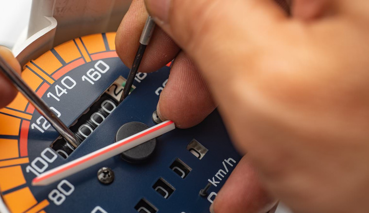 Comeback of the car clocking crisis: Some motors have up to 300k miles wiped from their history with the spawn of new 'undetectable' devices