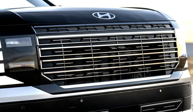 Hyundai’s New Palisade V6 Makes The Old One Look Like A Rocket