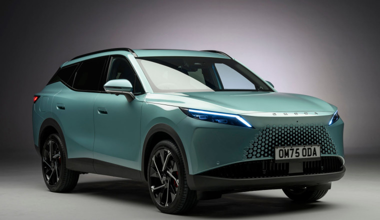Omoda 7 ICE SUV to land in January, priced from £29,915