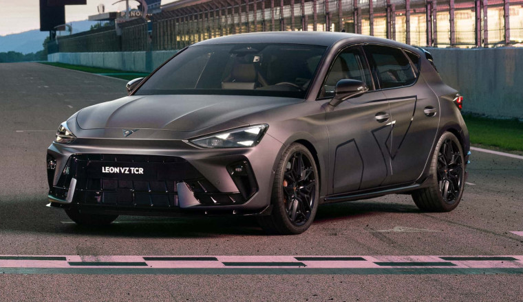 Cupra's New 321 HP Hot Hatch Is Another Forbidden Fruit