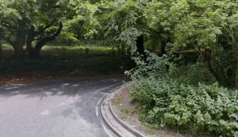 The UK’s bendiest road with 1 mile of zig zags so bad it’s become a tourist attraction