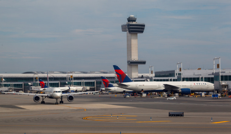 FAA Ends Flight Cuts, But Airlines Stopped Caring When The Shutdown Ended