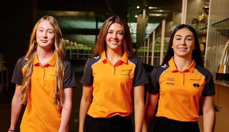 Hakkinen's daughter, 14, joins McLaren programme