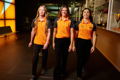 McLaren confirm F1 ACADEMY line-up and sign Ella Hakkinen