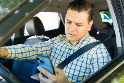 DVLA warns 'always' do this to 'stay safe' as 20,000 Brits at risk