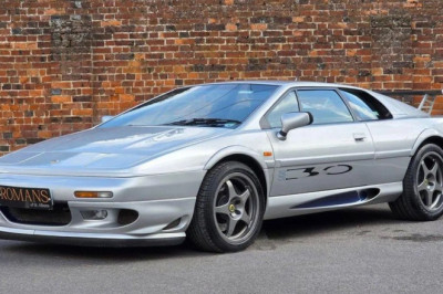 Lotus Esprit Sport 350 | Spotted