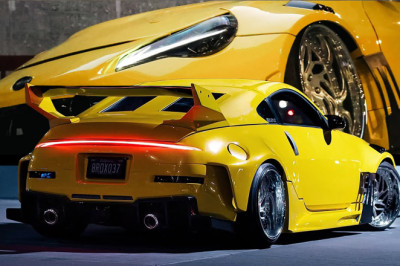 This Cyberpunk Nissan Z Looks Illegal In At Least Three Time Zones