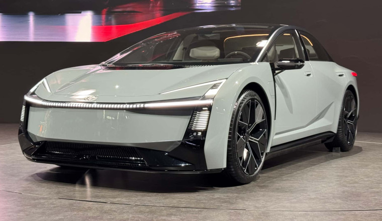 Toyota Wants to Stretch a Car's Life Cycle to Nine Years