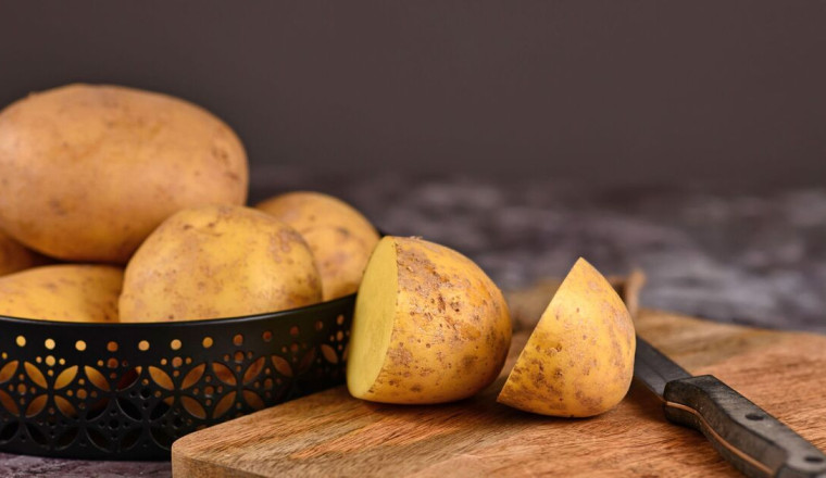 Brits urged to rub a potato on their car windscreen this week