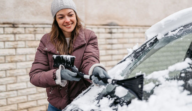 Drivers with icy windscreens on their driveway could get £400 bill