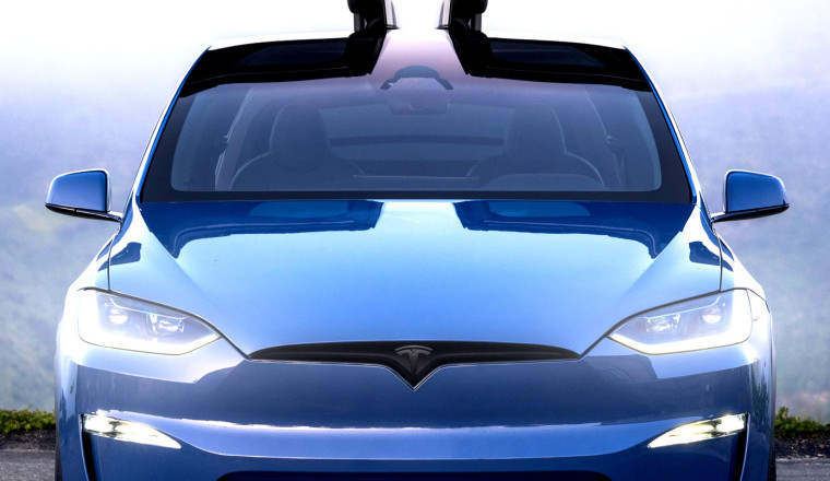 Tesla Quietly Made The Model X Hundreds Of Pounds Lighter Without Anyone Noticing