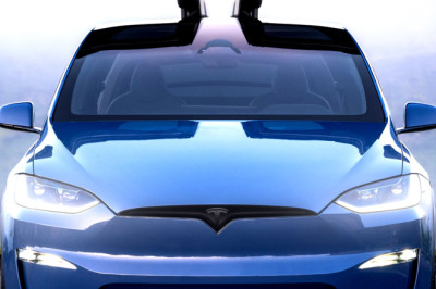 Tesla Quietly Made The Model X Hundreds Of Pounds Lighter Without Anyone Noticing