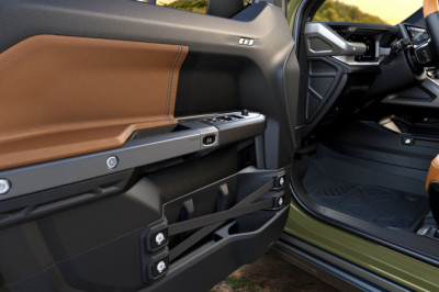 The Jeep Recon’s Interior Was Made to Be Tinkered With