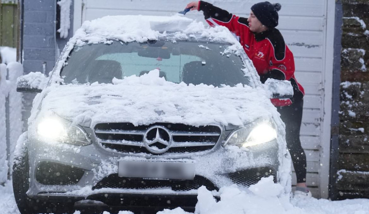 Are you and your car winter ready? Our top 10 tips to survive blizzard conditions and snow on the roads