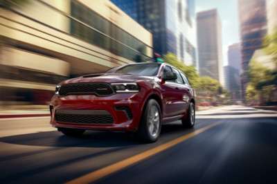 Dodge Ditches All-V8 Durango Promise in Pursuit of Lower Price